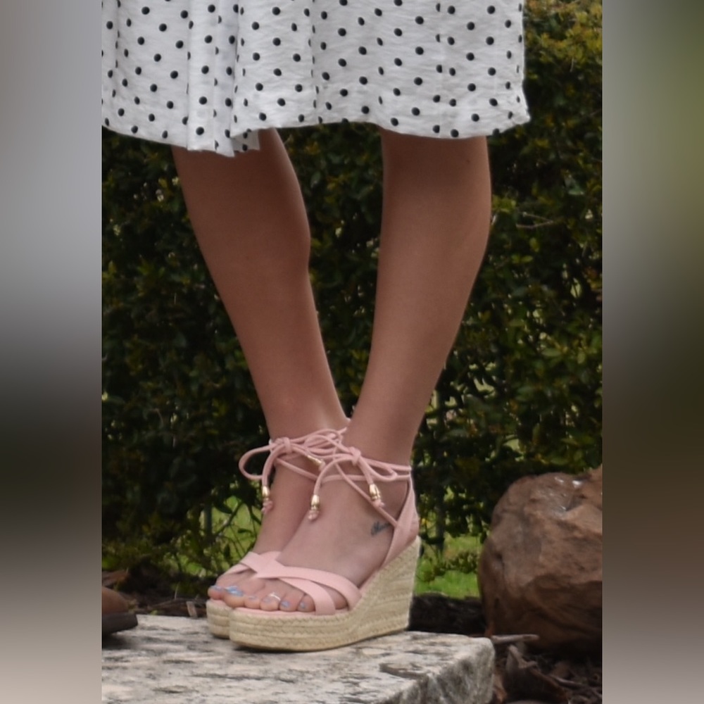 Pink wrap around wedges